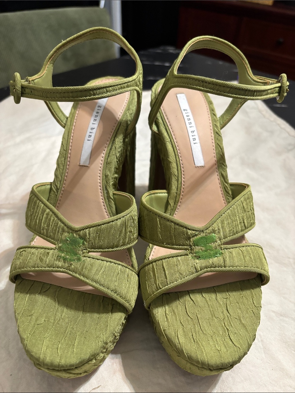 Giani Bernini Olive Green Platform Sandals with Ankle Strap